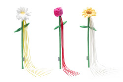 Beeztees Kedi Oltası, Çiçek Çeklinde, Peluş ve Kurdelalar, Çeşitli Renklerde, 45x6x3cm - Beeztees