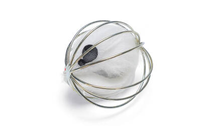 Beeztees Kedi Oyuncağı, Tel Top İçerisinde Pleuş Fare, Çeşitli Renklerde, 5,5cm - 3