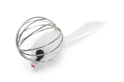 Beeztees Kedi Oyuncağı, Tel Top İçerisinde Pleuş Fare, Çeşitli Renklerde, 5,5cm - 2