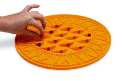 Beeztees Yavru Köpek Mama Yeme Oyuncağı, Daire Şeklinde, Silikon, Turuncu, 30cm - Beeztees