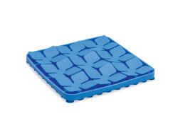 Beeztees Yavru Köpek Mama Yeme Oyuncağı, Kare Şeklinde, Silikon, Mavi, 20x20cm - Beeztees